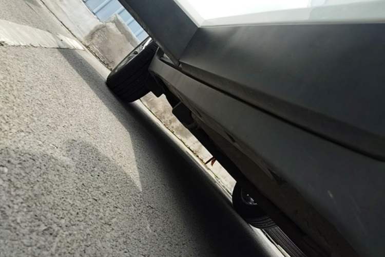 Used Buick Encore 2017 18T Automatic Two-Wheel Drive Urban Leading Model Right Side Sill