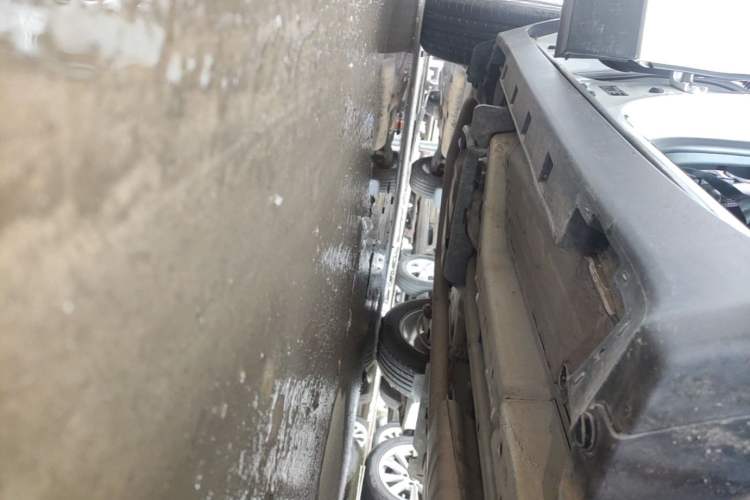 Used Buick Encore 2017 18T Automatic Two-Wheel Drive Urban Leading Model Right Side Sill