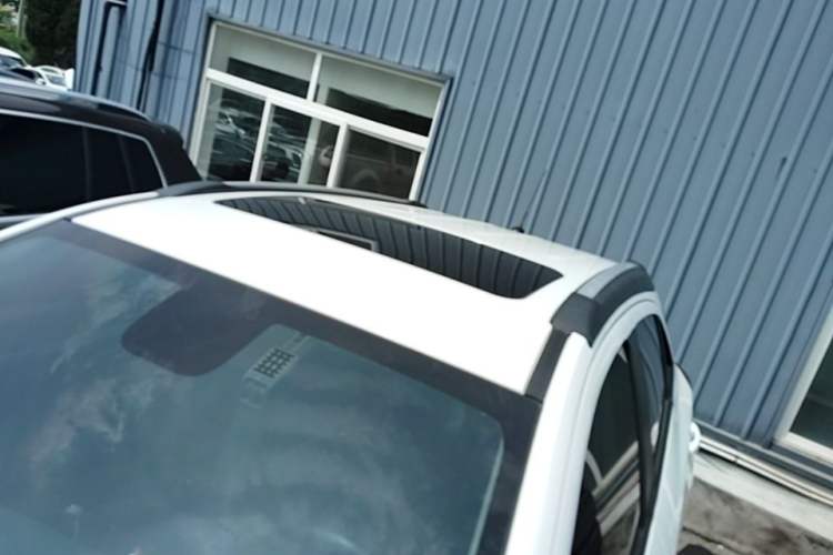 Used Buick Encore 2017 18T Automatic Two-Wheel Drive Urban Leading Model Roof