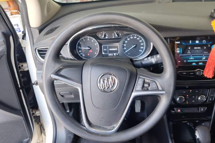 Used Buick Encore 2017 18T Automatic Two-Wheel Drive Urban Leading Model Steering Wheel