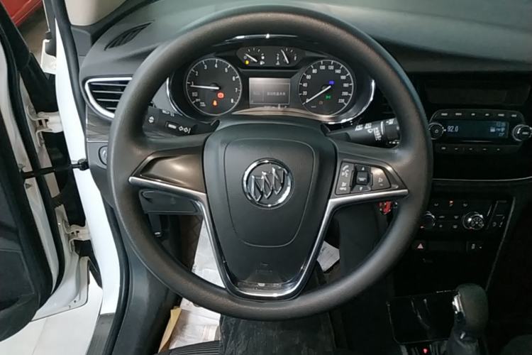 Used Buick Encore 2017 18T Automatic Two-Wheel Drive Urban Leading Model Steering Wheel