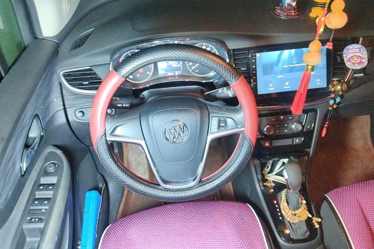 Used Buick Encore 2017 18T Automatic Two-Wheel Drive Urban Leading Model Steering Wheel