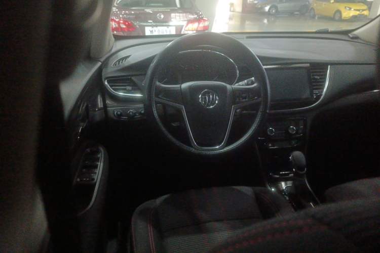 Used Buick Encore 2017 18T Automatic Two-Wheel Drive Urban Leading Model Steering Wheel