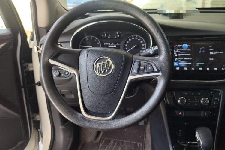 Used Buick Encore 2017 18T Automatic Two-Wheel Drive Urban Fashion Model Steering Wheel