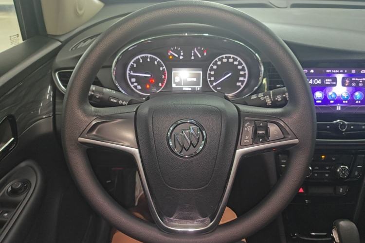 Used Buick Encore 2017 18T Automatic Two-Wheel Drive Urban Fashion Model Steering Wheel