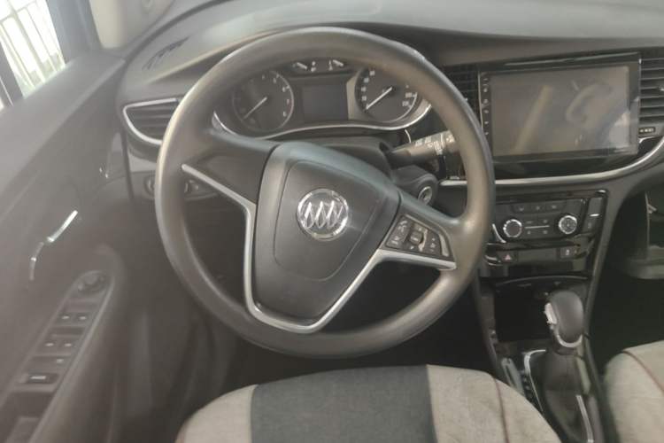 Used Buick Encore 2017 18T Automatic Two-Wheel Drive Urban Leading Model Steering Wheel