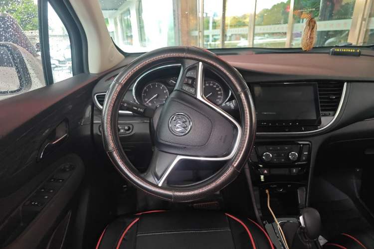 Used Buick Encore 2017 18T Automatic Two-Wheel Drive Urban Leading Model Steering Wheel