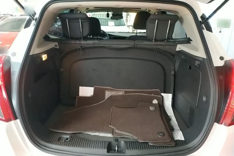 Used Buick Encore 2017 18T Automatic Two-Wheel Drive Urban Leading Model Trunk