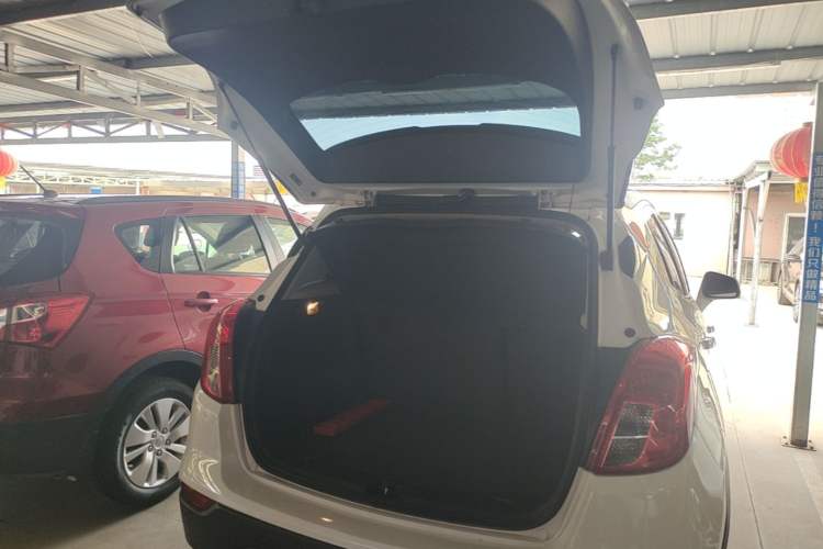 Used Buick Encore 2017 18T Automatic Two-Wheel Drive Urban Leading Model Trunk
