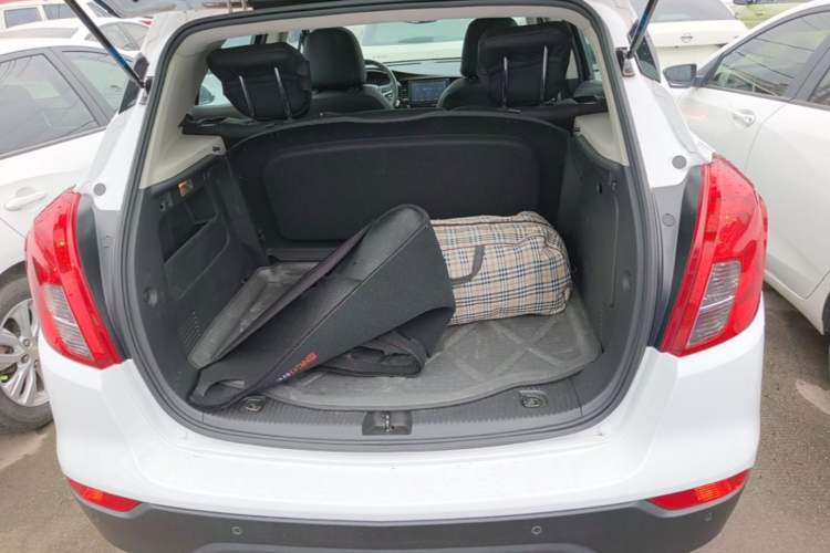 Used Buick Encore 2017 18T Automatic Two-Wheel Drive Urban Leading Model Trunk