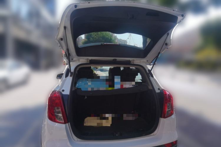 Used Buick Encore 2017 18T Automatic Two-Wheel Drive Urban Leading Model Trunk