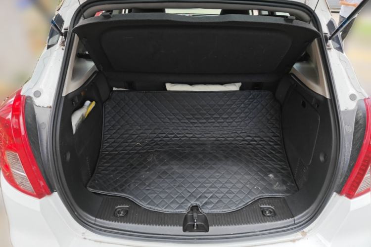 Used Buick Encore 2017 18T Automatic Two-Wheel Drive Urban Leading Model Trunk