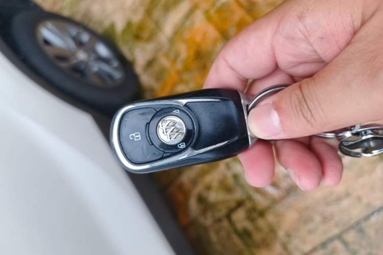 Used Buick Encore 2017 18T Automatic Two-Wheel Drive Urban Fashion Model Vehicle Key