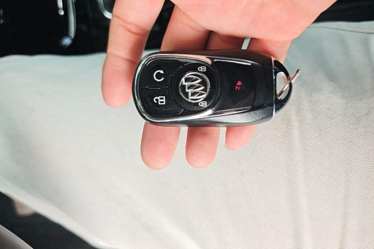 Used Buick Encore 2017 18T Automatic Two-Wheel Drive Urban Elite Model Vehicle Key