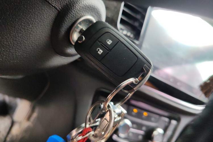 Used Buick Encore 2017 18T Automatic Two-Wheel Drive Urban Leading Model Vehicle Key