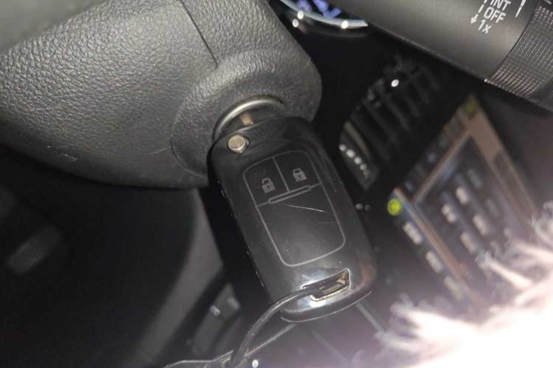 Used Buick Encore 2017 18T Automatic Two-Wheel Drive Urban Leading Model Vehicle Key