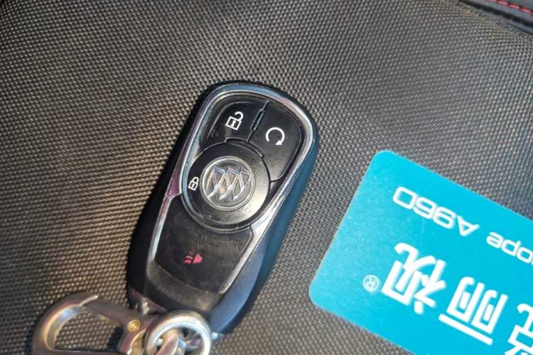 Used Buick Encore 2017 18T Automatic Two-Wheel Drive Urban Elite Model Vehicle Key
