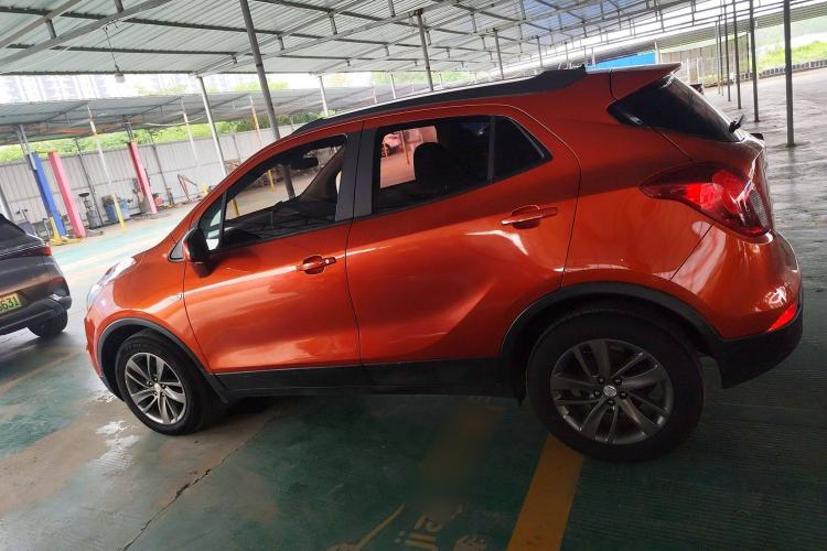 Used Buick Encore 2017 18T Automatic Two-Wheel Drive Urban Fashion Model Exterior 3