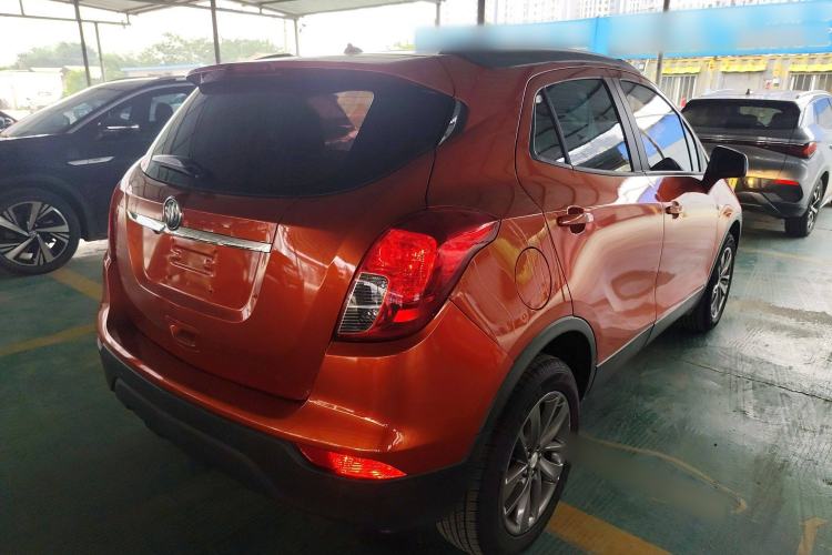 Used Buick Encore 2017 18T Automatic Two-Wheel Drive Urban Fashion Model Exterior 5