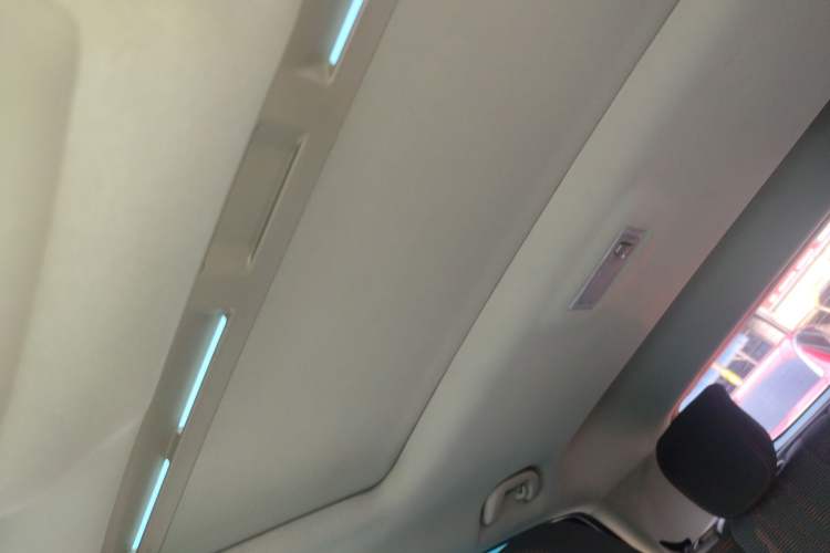 Used Buick Encore 2017 18T Automatic Two-Wheel Drive Urban Fashion Model Headliner