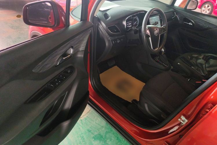 Used Buick Encore 2017 18T Automatic Two-Wheel Drive Urban Fashion Model Interior 3