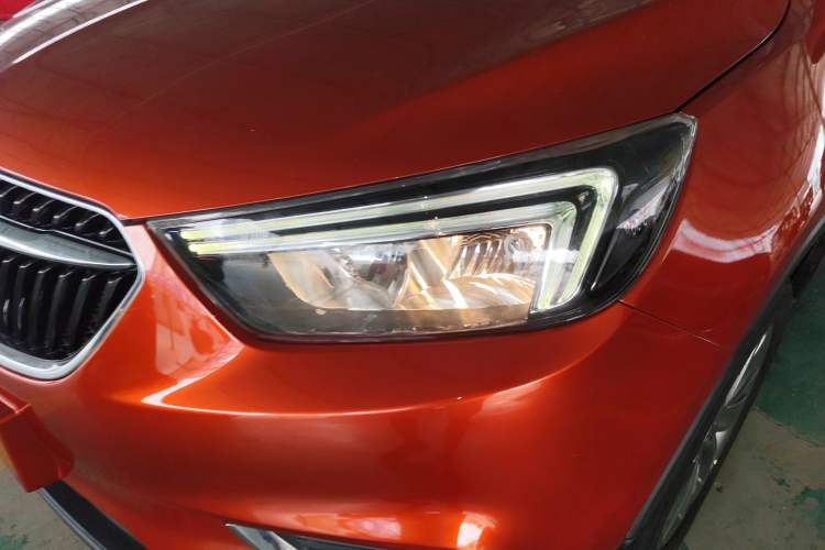 Used Buick Encore 2017 18T Automatic Two-Wheel Drive Urban Fashion Model Left Front Headlight