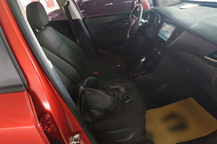 Used Buick Encore 2017 18T Automatic Two-Wheel Drive Urban Fashion Model Right Front Seat