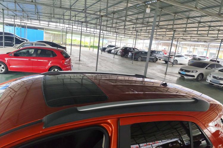Used Buick Encore 2017 18T Automatic Two-Wheel Drive Urban Fashion Model Roof