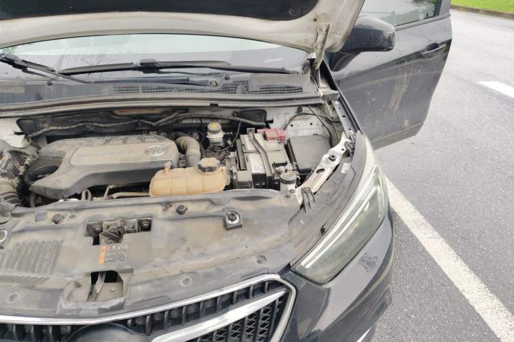 Used Buick Encore 2018 18T Automatic Two-Wheel Drive Urban Leading Model Engine Bay Left