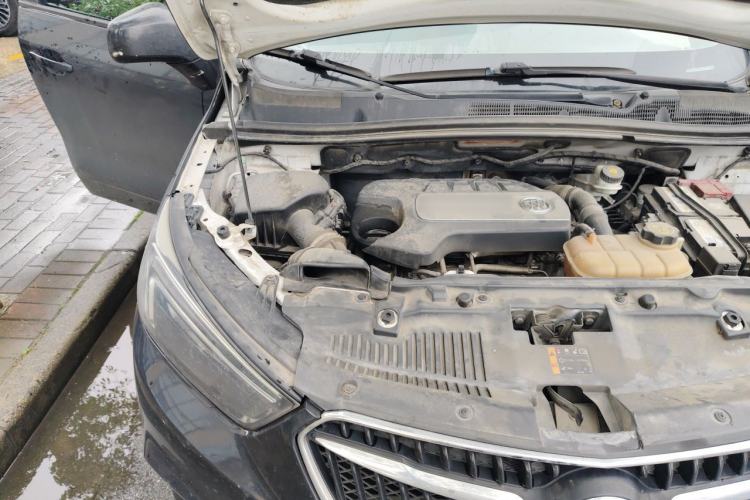 Used Buick Encore 2018 18T Automatic Two-Wheel Drive Urban Leading Model Engine Bay Right