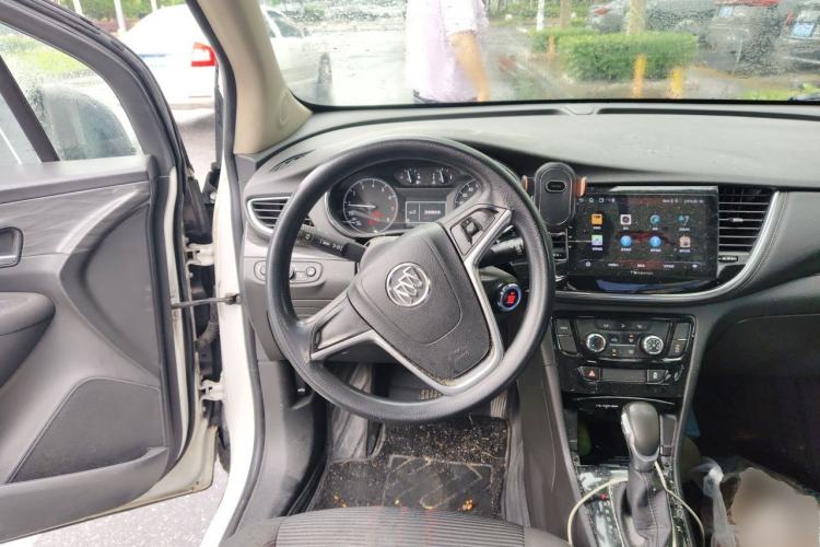 Used Buick Encore 2018 18T Automatic Two-Wheel Drive Urban Leading Model Steering Wheel