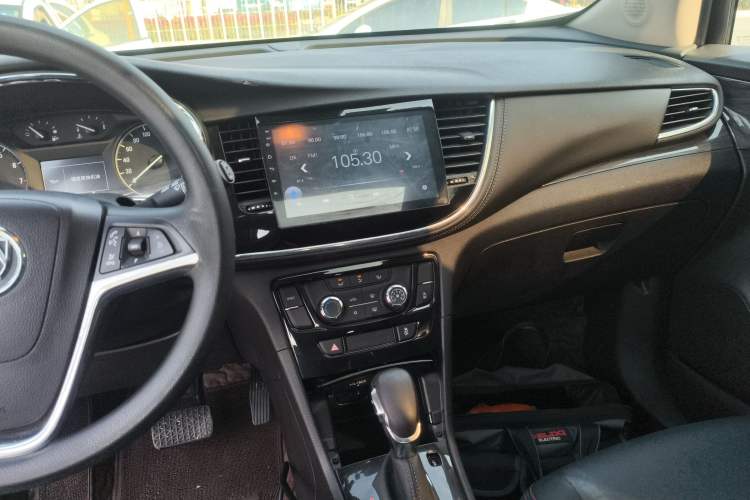 Used Buick Encore 2018 18T Automatic Two-Wheel Drive Urban Leading Model Audio And AC Panel