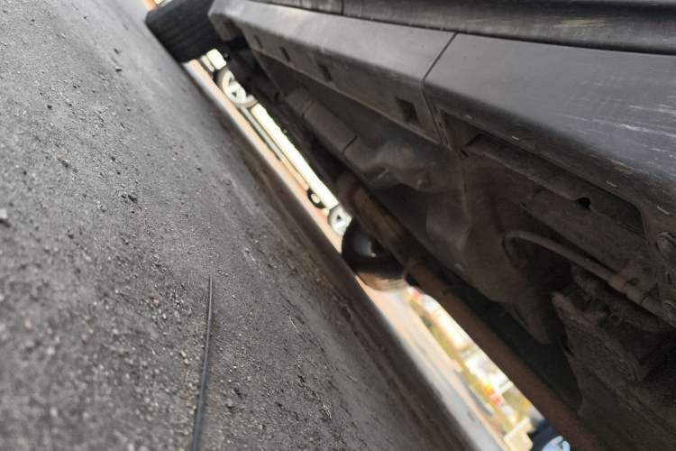 Used Buick Encore 2018 18T Automatic Two-Wheel Drive Urban Leading Model Left Side Sill