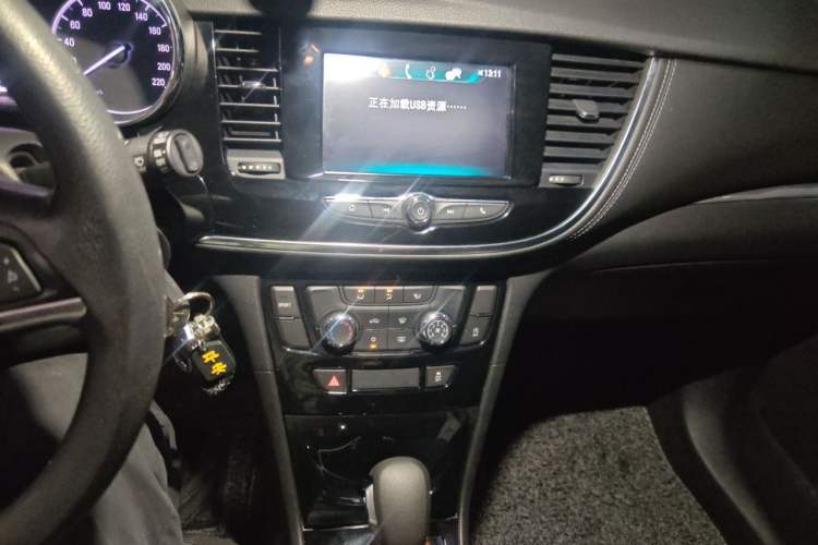 Used Buick Encore 2018 18T Automatic Two-Wheel Drive Urban Leading Model Audio And AC Panel