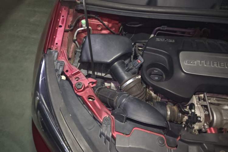 Used Buick Encore 2018 18T Automatic Two-Wheel Drive Urban Leading Model Engine Bay Right