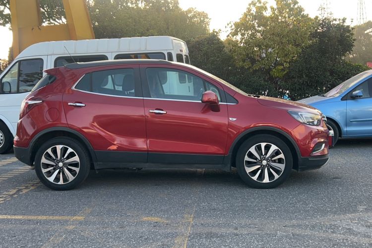 Used Buick Encore 2018 18T Automatic Two-Wheel Drive Urban Elite Model Exterior 9