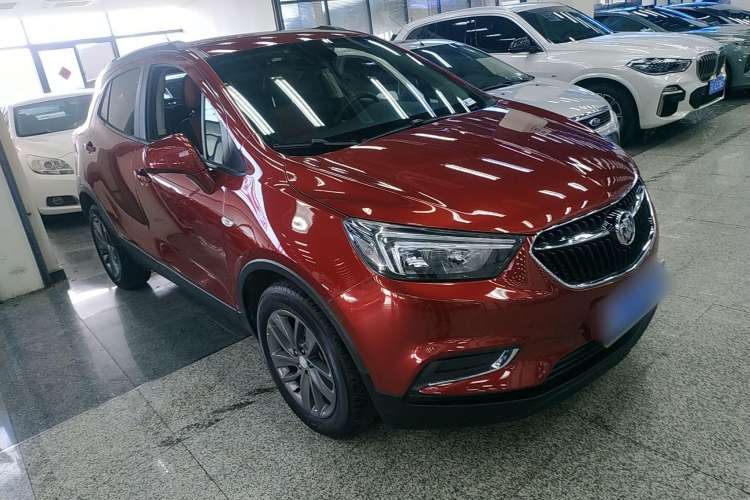 Used Buick Encore 2018 18T Automatic Two-Wheel Drive Urban Leading Model Front Right 45 Deg