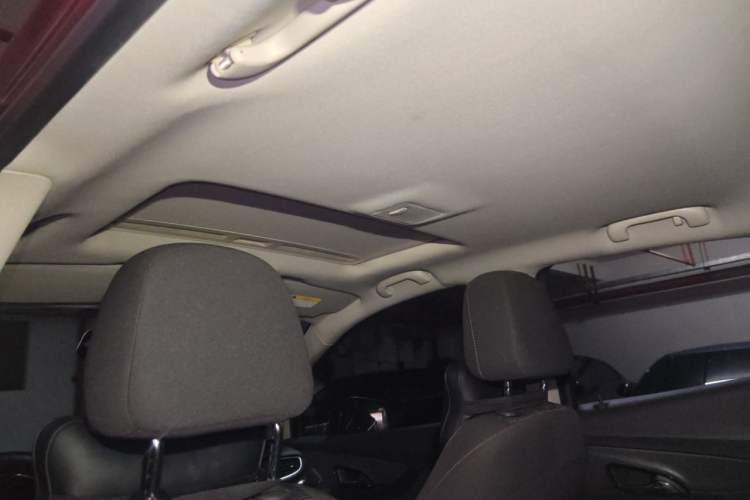 Used Buick Encore 2018 18T Automatic Two-Wheel Drive Urban Leading Model Headliner