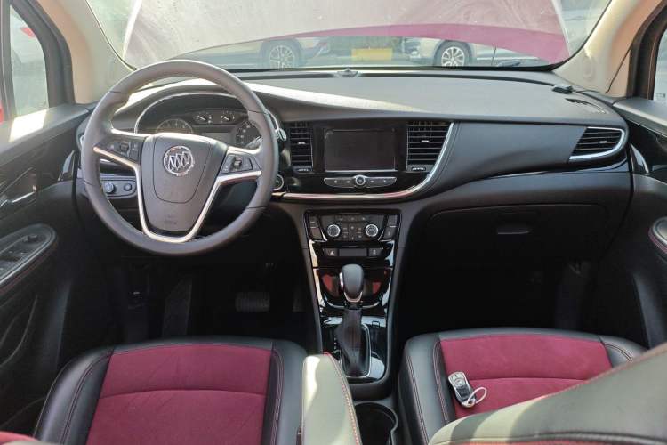 Used Buick Encore 2018 18T Automatic Two-Wheel Drive Urban Elite Model Interior 2