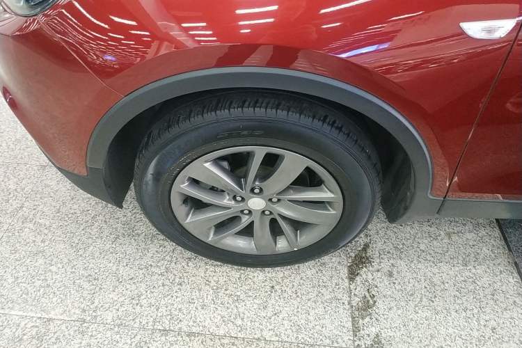 Used Buick Encore 2018 18T Automatic Two-Wheel Drive Urban Leading Model Left Front Wheel Hub