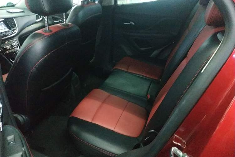Used Buick Encore 2018 18T Automatic Two-Wheel Drive Urban Leading Model Left Rear Seat