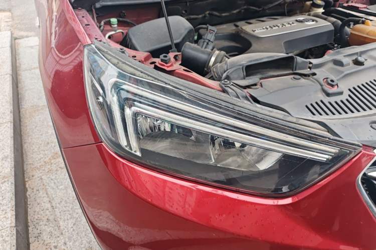 Used Buick Encore 2018 18T Automatic Two-Wheel Drive Urban Leading Model Right Front Headlight