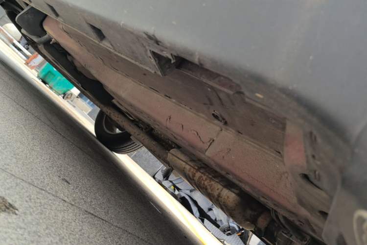 Used Buick Encore 2018 18T Automatic Two-Wheel Drive Urban Leading Model Right Side Sill