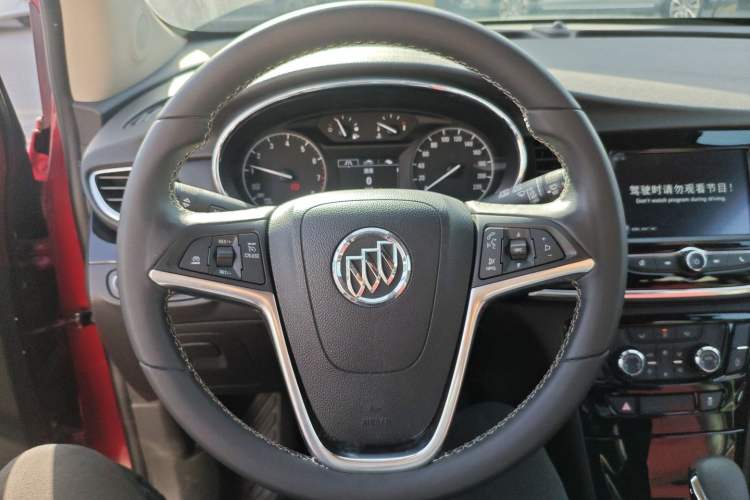 Used Buick Encore 2018 18T Automatic Two-Wheel Drive Urban Elite Model Steering Wheel