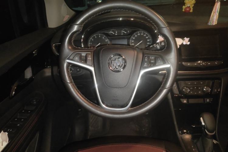 Used Buick Encore 2018 18T Automatic Two-Wheel Drive Urban Elite Model Steering Wheel