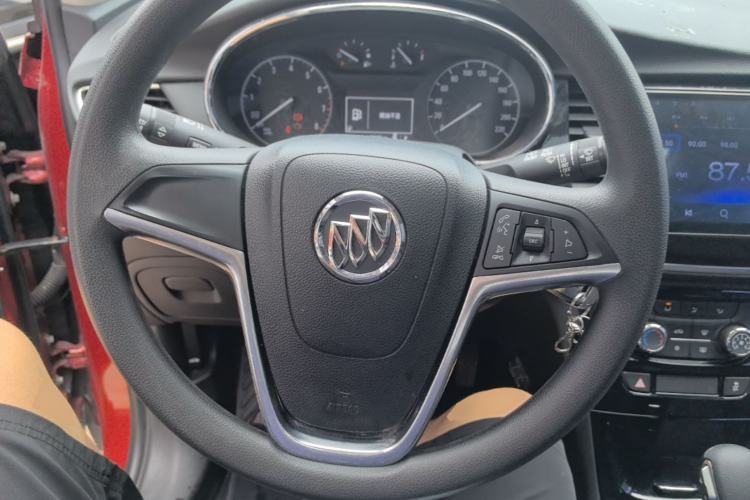 Used Buick Encore 2018 18T Automatic Two-Wheel Drive Urban Leading Model Steering Wheel