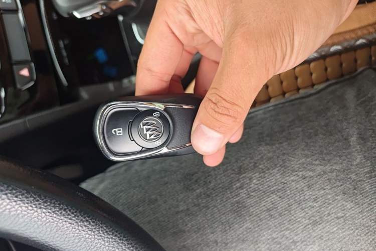 Used Buick Encore 2018 18T Automatic Two-Wheel Drive Urban Leading Model Vehicle Key