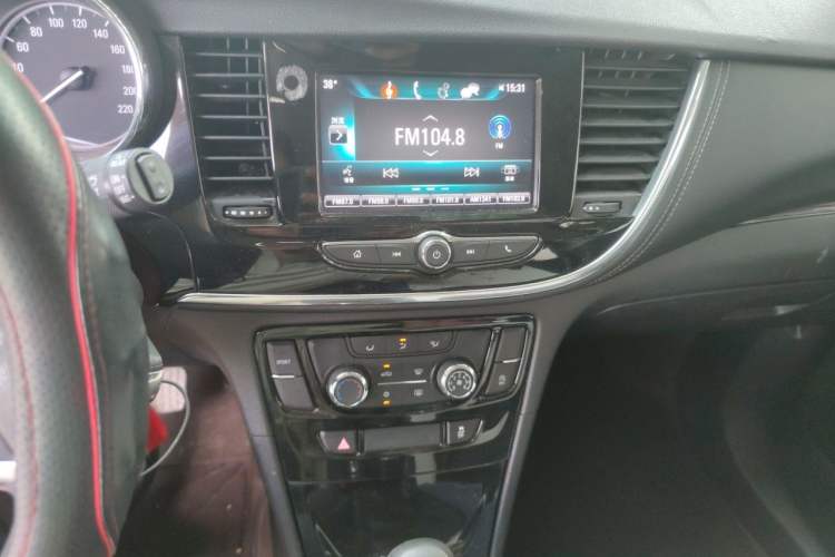 Used Buick Encore 2018 18T Automatic Two-Wheel Drive Urban Leading Model Audio And AC Panel
