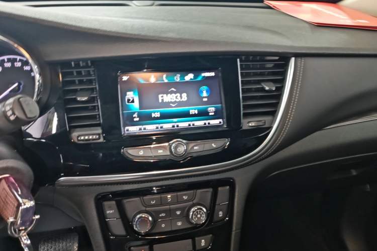 Used Buick Encore 2018 18T Automatic Two-Wheel Drive Urban Leading Model Audio And AC Panel
