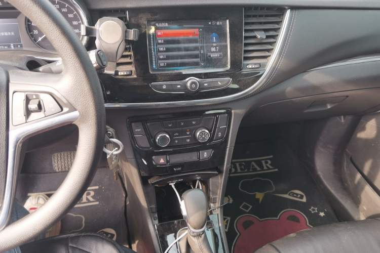 Used Buick Encore 2018 18T Automatic Two-Wheel Drive Urban Leading Model Audio And AC Panel